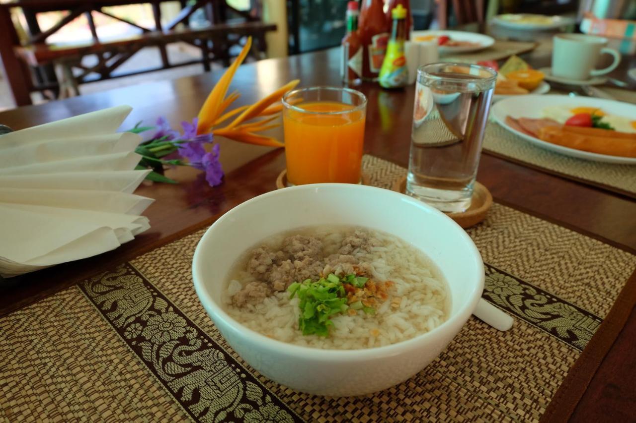 Baan Wanwaree Bed & Breakfast Kanchanaburi Bagian luar foto