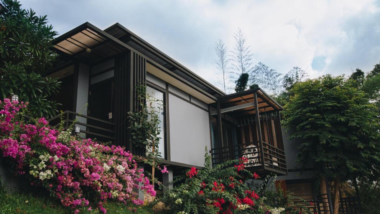 Baan Wanwaree Bed & Breakfast Kanchanaburi Bagian luar foto