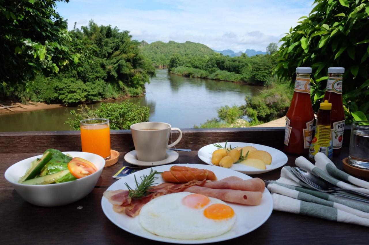 Baan Wanwaree Bed & Breakfast Kanchanaburi Bagian luar foto
